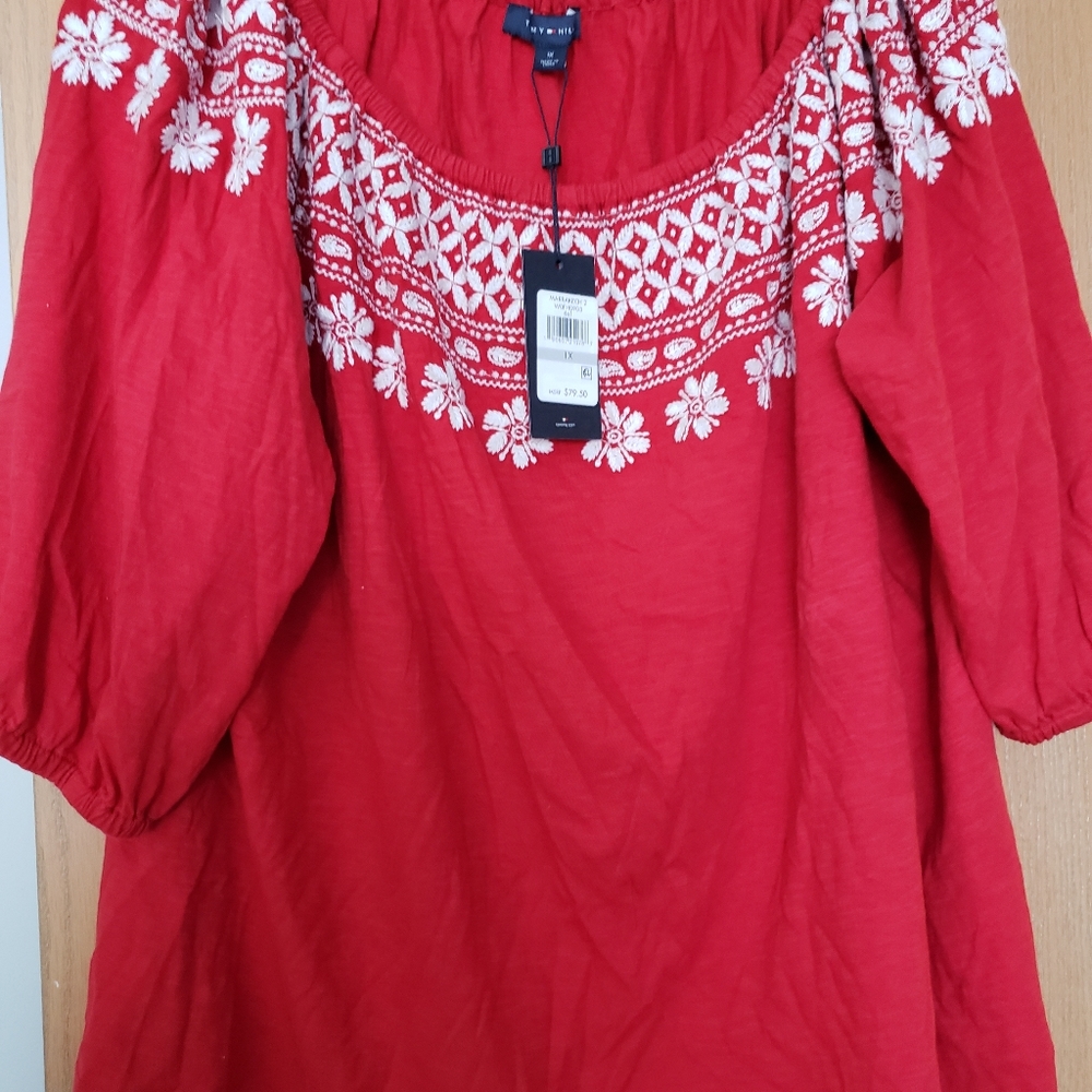 Womens off the shoulder red and white top.Tommy Hilfiger.